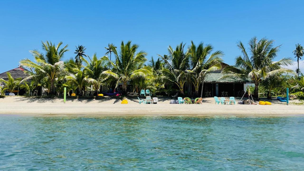 Footprints Beach Resort Agpudlos Eksteriør bilde