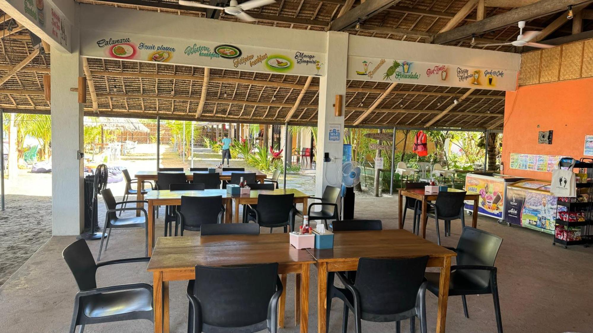 Footprints Beach Resort Agpudlos Eksteriør bilde