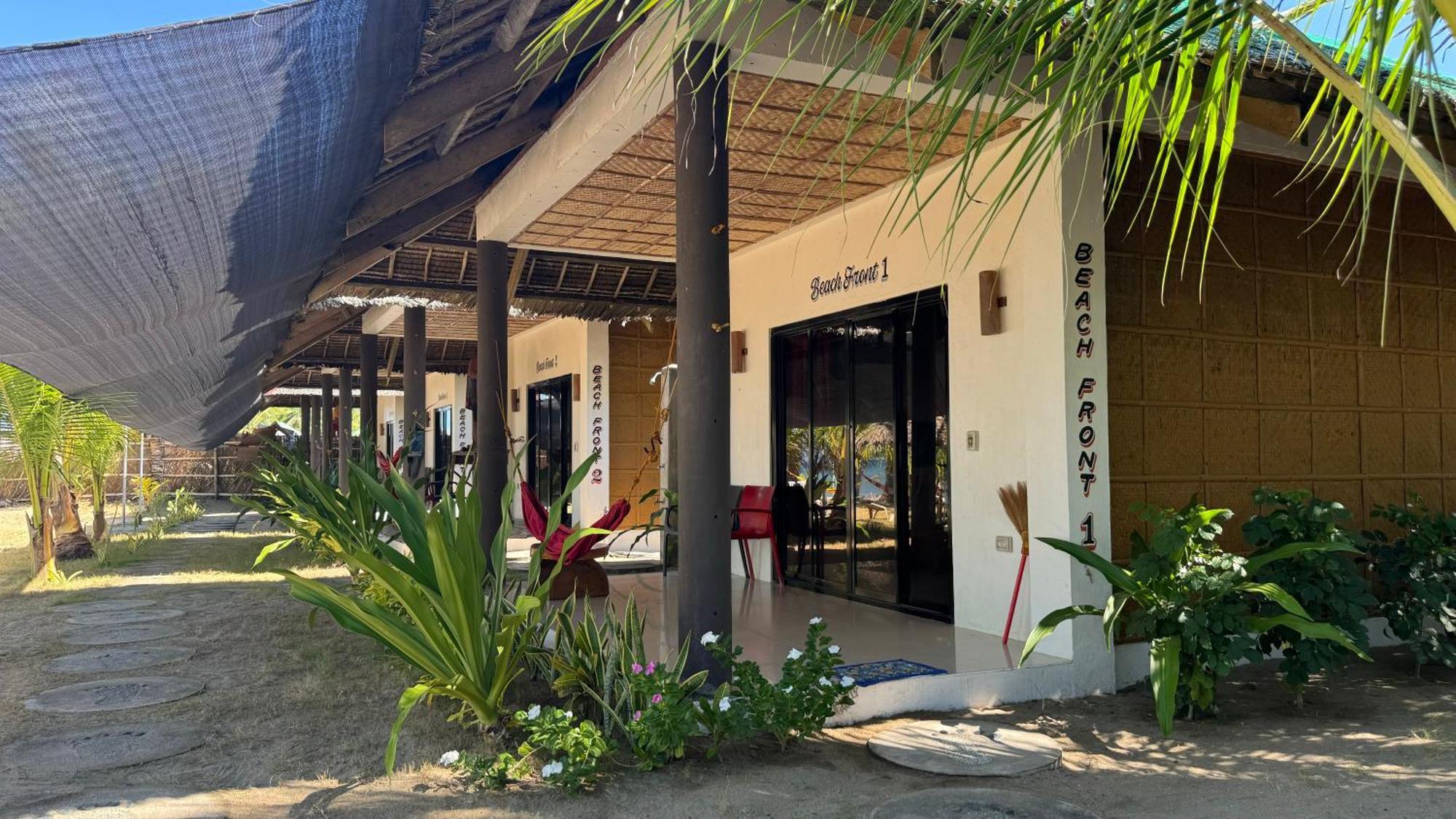 Footprints Beach Resort Agpudlos Eksteriør bilde
