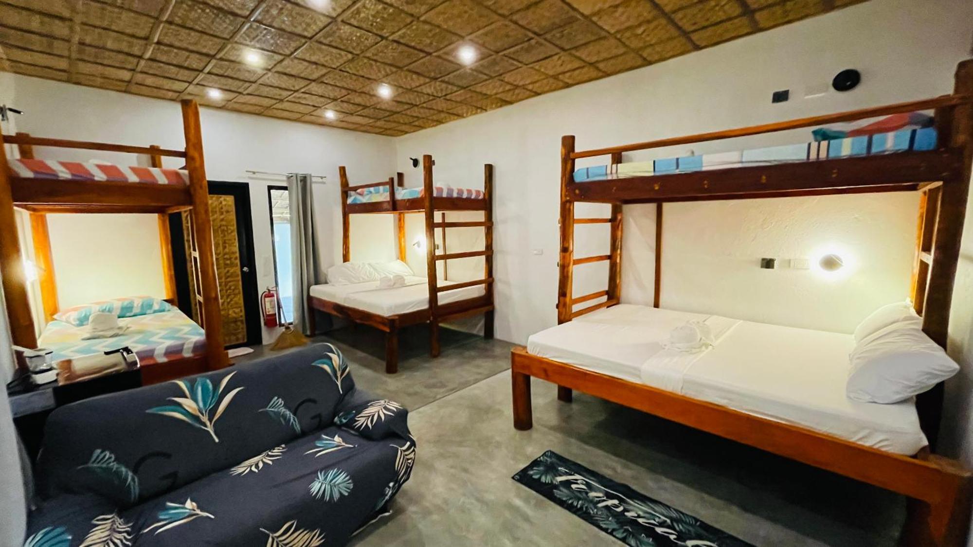 Footprints Beach Resort Agpudlos Eksteriør bilde